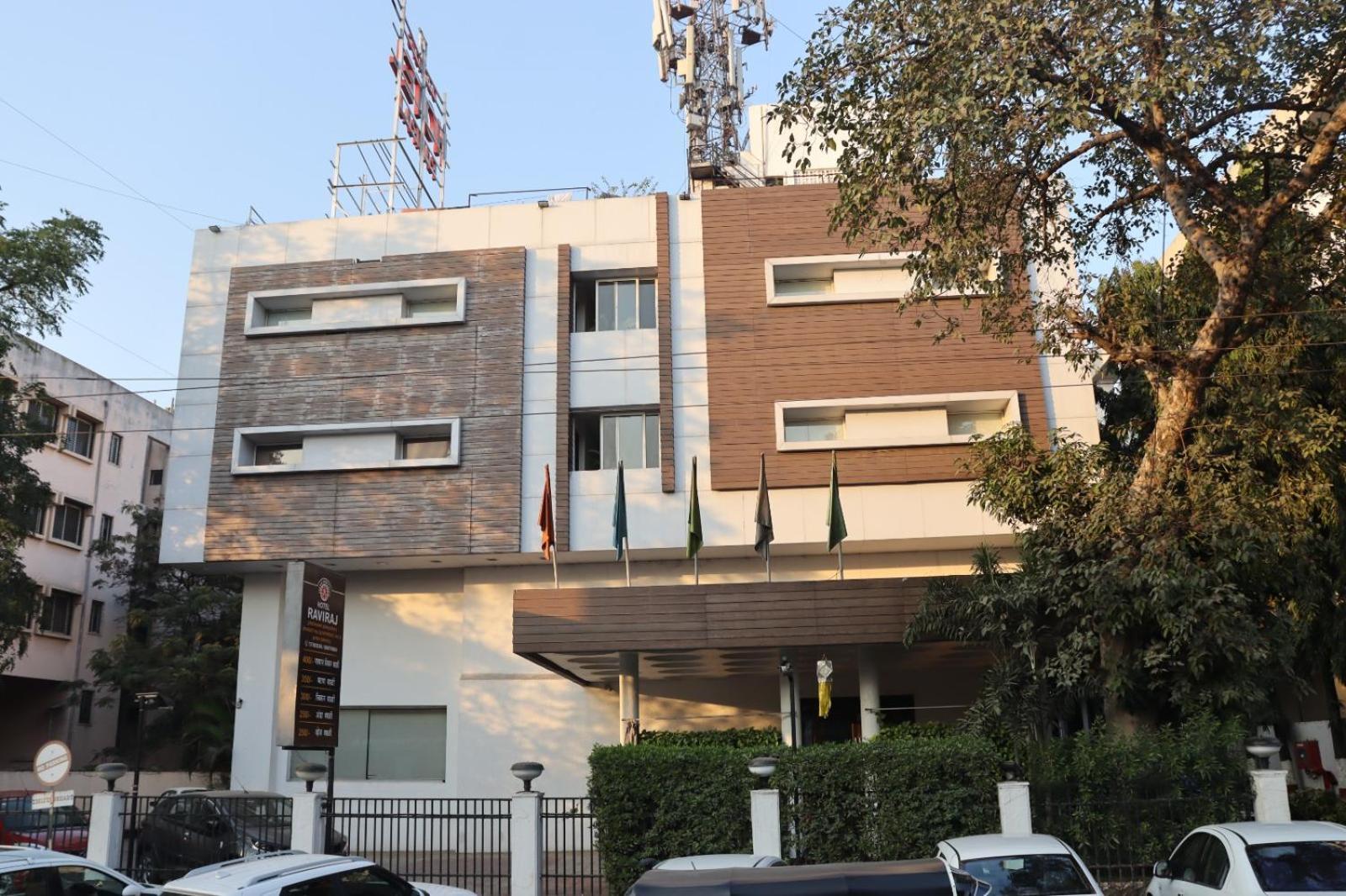 Hotel Raviraj, Chhatrapati Sambhaji Nagar 奥兰加巴德 外观 照片